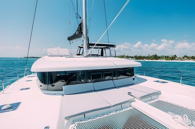 3 Hour Catamaran Experience in a Private 42' Lagoon - Price and Value: How $1,400 Makes Sense (or Doesn’t)