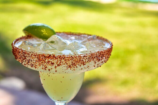 3-Hour Drinks and Appetizers Class in Playa del Carmen - How the 3-hour mix-and-taste format really feels