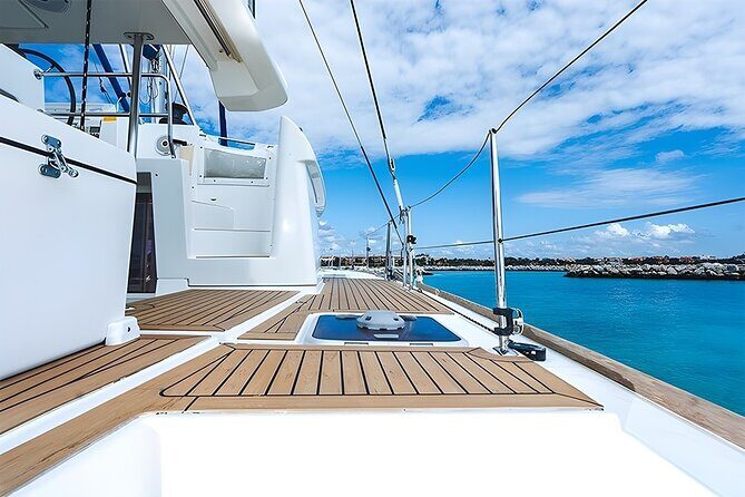 3 Hours Exclusive 45' Lagoon Catamaran Experience - Price and Logistics: The Real Cost Math for a Group of Up to 15