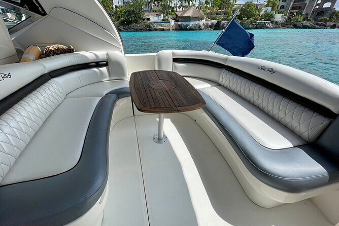 5H Private Lux 40' Yacht All Inclusive - Tulum & Playa del Carmen - Price and Value: What You’re Really Paying For (Up to 12 People)