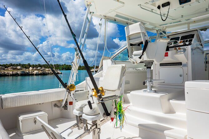 6 Hour Private Fishing Tour in Puerto Aventuras Riviera Maya - Pescado Adventures and the reef-time bonus