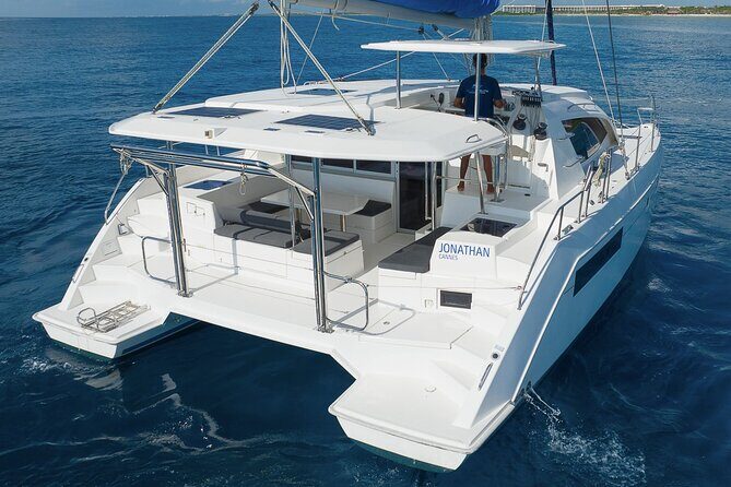 8-Hour Private 40' Cat 2 Stop to Cozumel, Food, Drinks & Snorkel - Price, Group Size, Dock Fee, and What to Budget For
