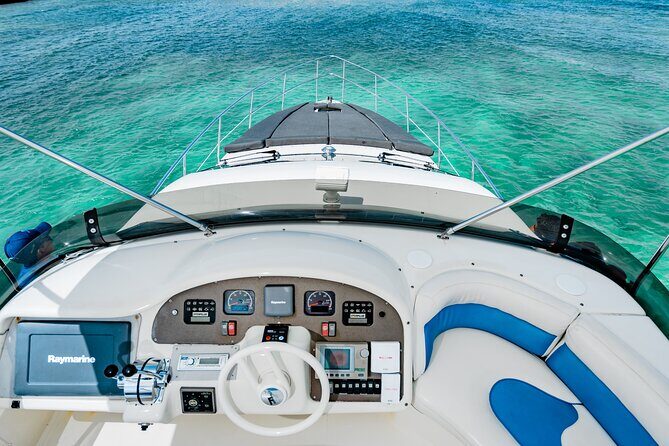 8-Hour Private 50' Azimut 2-Stop Tour to Cozumel Beach w/Food, Drinks & Snorkel - Food and drinks on board: why the open bar is only half the story