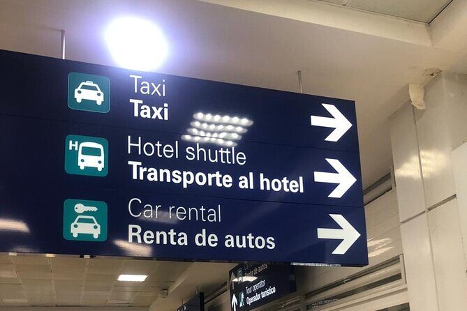Airport Transfers to Akumal - Private van (ROUND TRIP) FLAT RATE - Airport meet-and-greet: sign, texts, and instant messaging