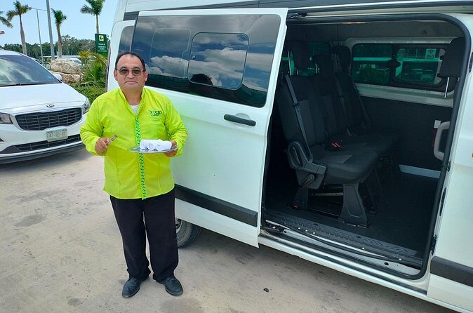 Arrival from Tulum Airport Private Transportation in Minivan - Time on the Clock: What 45 Minutes Usually Feels Like