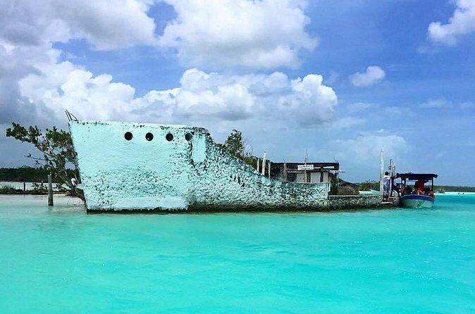 Bacalar Lagoon of 7 Colors from Playa del Carmen and Tulum - Lunch and drinks: the comfort factor on a 10 to 12 hour day
