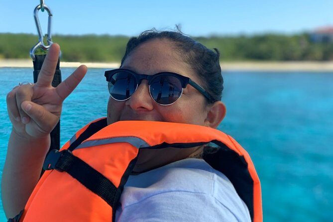 Best Parasailing Cozumel + Locker - Price and Extras: What $80 Buys (and What Costs Extra)