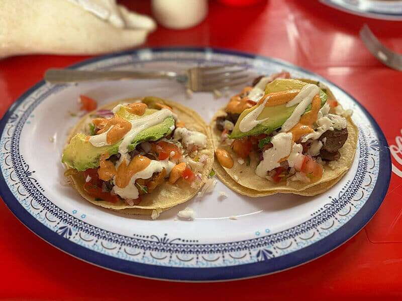 Cancún: Beachside Tacos & Town Tour with tequila tasing - Key things you’ll notice