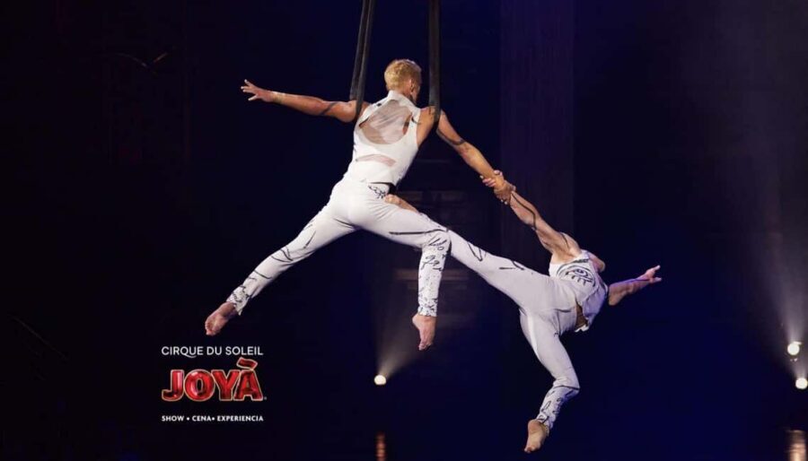 Cancún: Cirque du Soleil JOYÀ Ticket - Food and Champagne: Included, Swappable, and Worth Thinking About