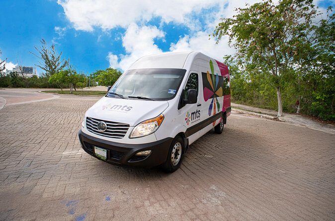 Cancun Private Mini-Van Roundtrip Transportation - Timing reality: why waiting can happen even with a great driver