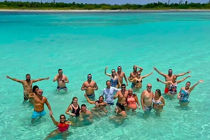 Catamaran in Cozumel with snorkeling at El Cielo and open Bar - Stop 2: El Cielo starfish sanctuary swim (about 20 minutes)