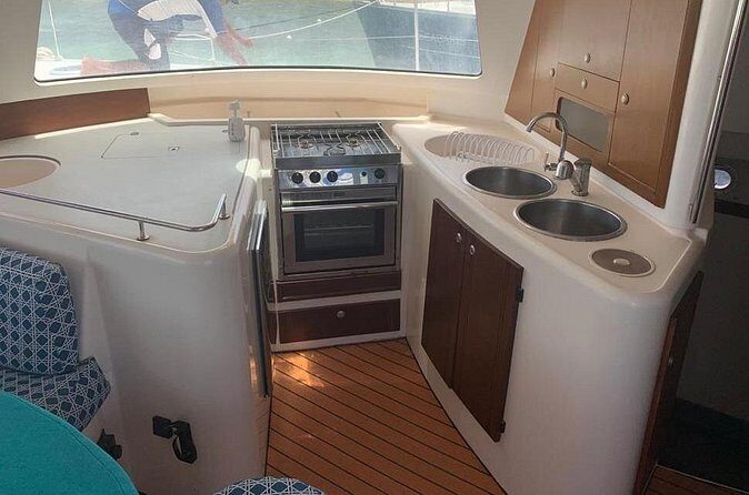 Catamaran Tour to Isla Mujeres Snorkeling with Buffet and Open Bar - The boat reality check: catamaran expectations vs what you may find