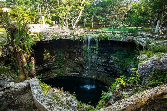 Chichen Itza and Cenote Full Day Tour from Playa del Carmen - Cenote Chichikán: when the water is the main event