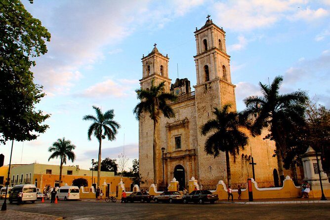 Chichen Itza Basic Tour: Sacred Cenote, Lunch, and Valladolid - Lunch at a Yucatán-style spot: included, but don’t expect a food festival