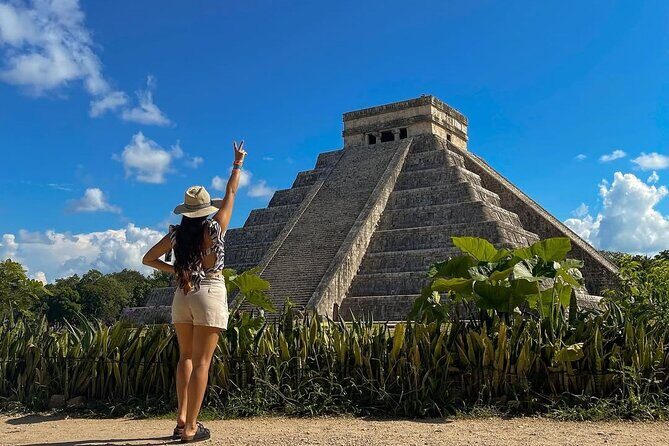 Chichen Itza + Cenote Suytun and Ikkil + Buffet and more! - A long day that starts early from Playa del Carmen