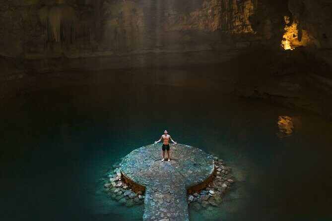 Chichen Itza + Cenote Suytun and Ikkil + Buffet and more! - Cenote Suytún: life jacket swimming and the platform rinse rule