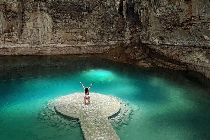 Chichen Itza + Cenote Suytun and Ikkil + Buffet and more! - Valladolid: a short stroll through colonial streets