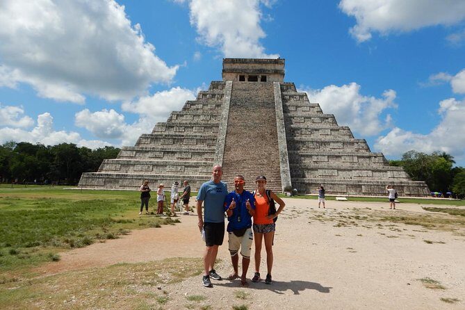 Chichen Itza - Cenote - Valladolid - From Tulum at 7:30 am: how the ride sets the pace