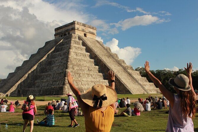 Chichen Itza, Cenote & ValladolidTour from Tulum - Mexican buffet lunch: included food, extra drinks