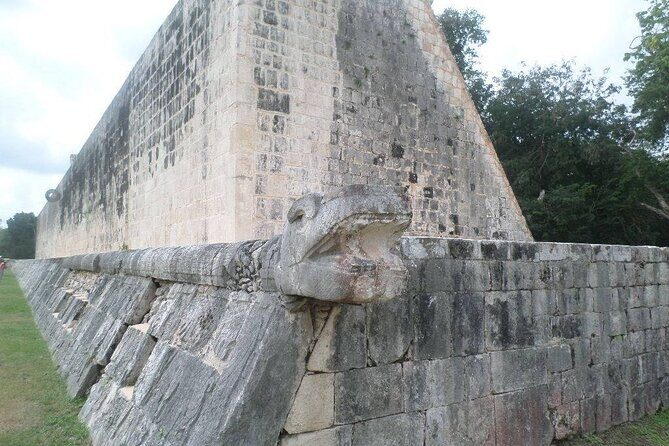 Chichen Itza Deluxe, 2 Cenotes tour From Playa del Carmen - English comfort and group logistics: your biggest variable