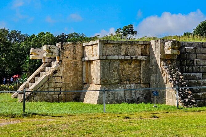 Chichen Itza, Suytun and Ikkil cenotes in One Day Tour! - Food Stops: Box Lunch, Local Buffet, and Drinks That Cost Extra