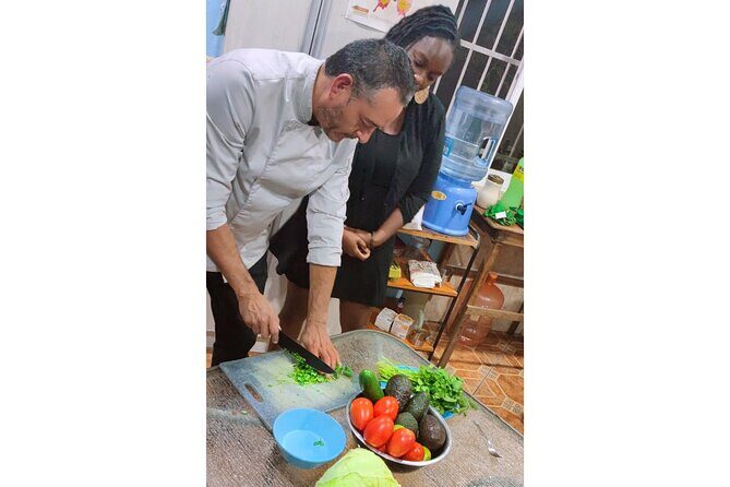 Cooking Class in Playa del Carmen: 9 Recipes & Bottomless Drinks - Hosts make the difference: Chef Lily and Chef Louis Carlos