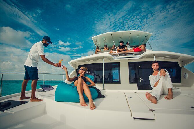 Cozumel All Inclusive: Coast & Relax 4h on 51' Leopard - Who should book Coast & Relax, and who might not love it