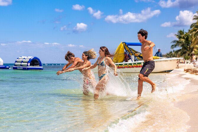 Cozumel All-Inclusive Day Pass Beach Club Carlos'n Charlie's - Activities besides the water: volleyball, pool, and a party schedule
