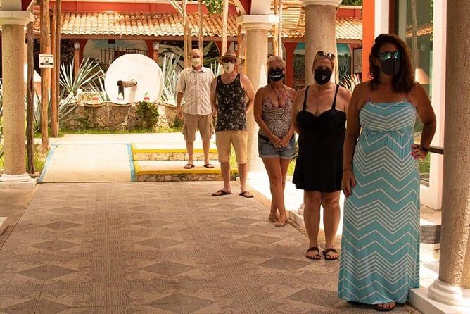 Cozumel Cultural Jeep Tour with Mayan Village and Mexican Lunch - Lunch at La Choza Cozumel: Where the Day’s Energy Gets Restocked