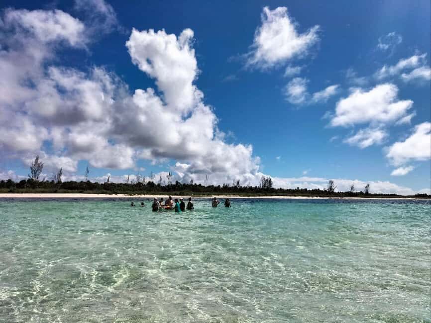 Cozumel, El Cielo: 4-Hour Shared Snorkeling Tour - El Cielito Relax Break and the Snack Setup