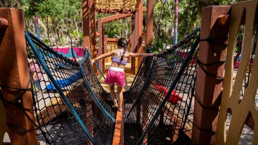 Cozumel, Kuzá Beach & Adventure Park Day Pass - Food and drinks: where the day turns into a full experience