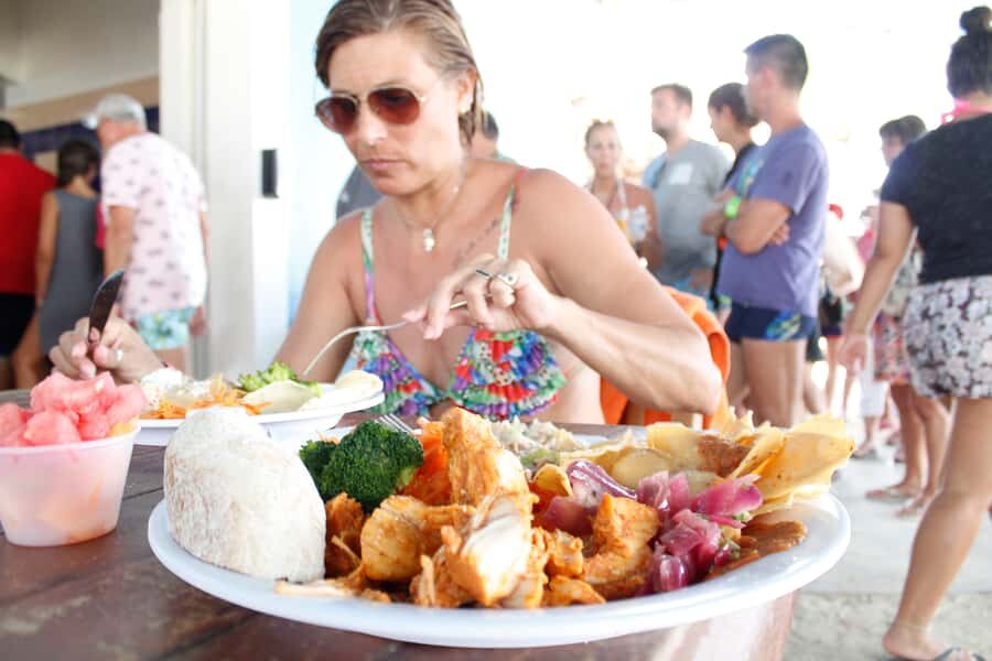 Cozumel: Official Chankanaab Park and Snorkeling with Lunch - Lunch by the shore: Mexican à la carte with drinks included