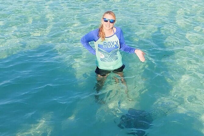 Cozumel Private 4-hour Boat Tour to El Cielo with Snorkeling - Food, drinks, and that onboard comfort you’ll notice