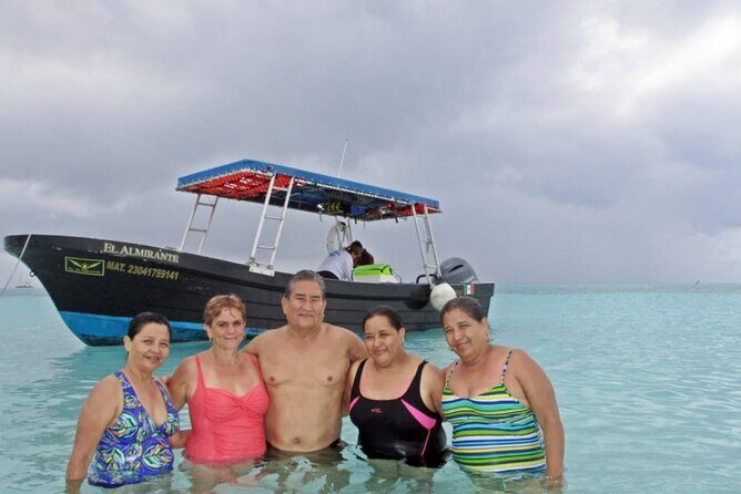 Cozumel Private 4-hour Boat Tour to El Cielo with Snorkeling - The guide team: support for first-timers and calm for families