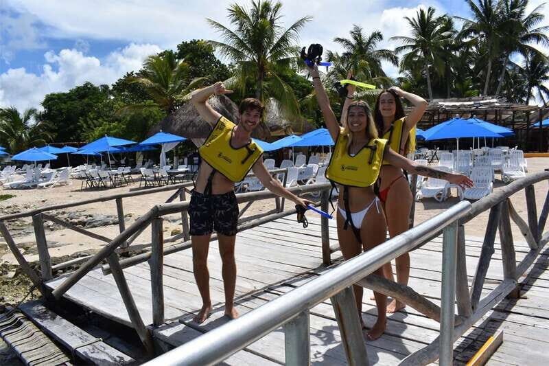 Cozumel Private Beach Pass: All Inclusive Beach Day - Shore snorkeling: the guided 30 minutes that make the pass worth it
