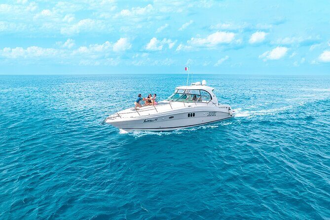 Cozumel Private Yacht and Snorkel with Lunch and Open Bar Onboard - Getting there: Playa del Carmen, pickup, and real timing