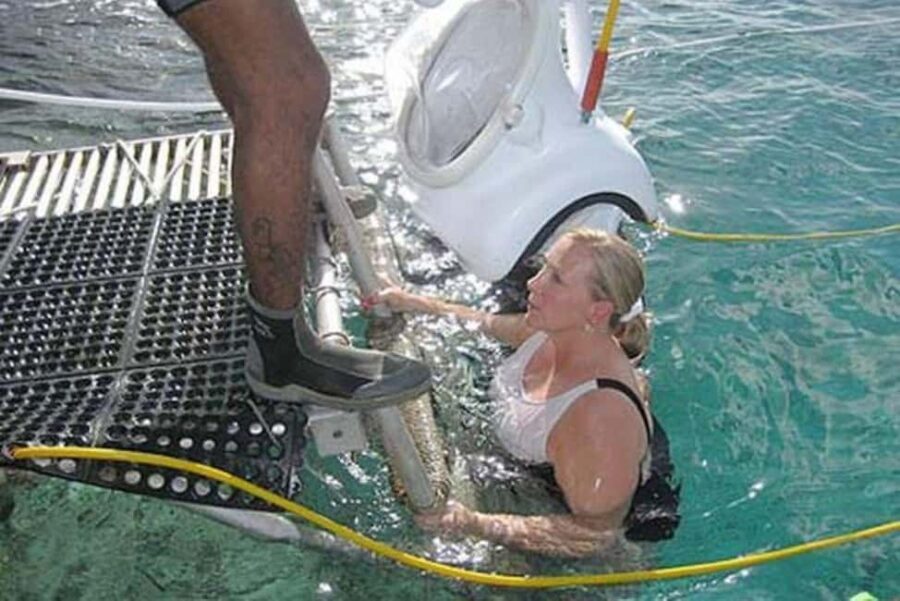 Cozumel: SeaTrek Underwater Helmet Diving Experience - SeaTrek at Jeanie’s Beach Club: where it starts in downtown Cozumel