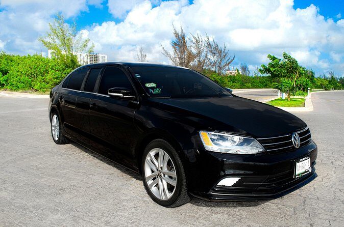 Departures in Luxury Sedan from Akumal to Cancun Airport - The Hotel Lobby Pickup Rule: The One Detail That Can Hurt