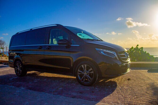 Departures in Mercedes Benz from Tulum to Cancun Airport - Hotel lobby pickup: what the 10-minute waiting rule changes