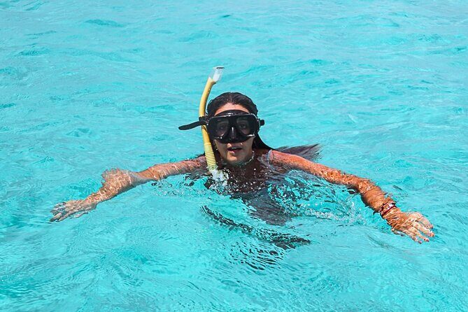 El Cielo Cozumel Snorkel Share Boat + Reefs + Food Drinks + Beach - El Cielito Cozumel: swimming with manta rays in a natural pool