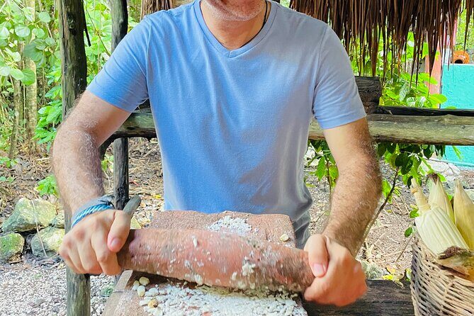 Food and Culture Tour from the past to the present in Cozumel - Stop 3: Cozumel’s everyday food culture—cerveza and agua de horchata