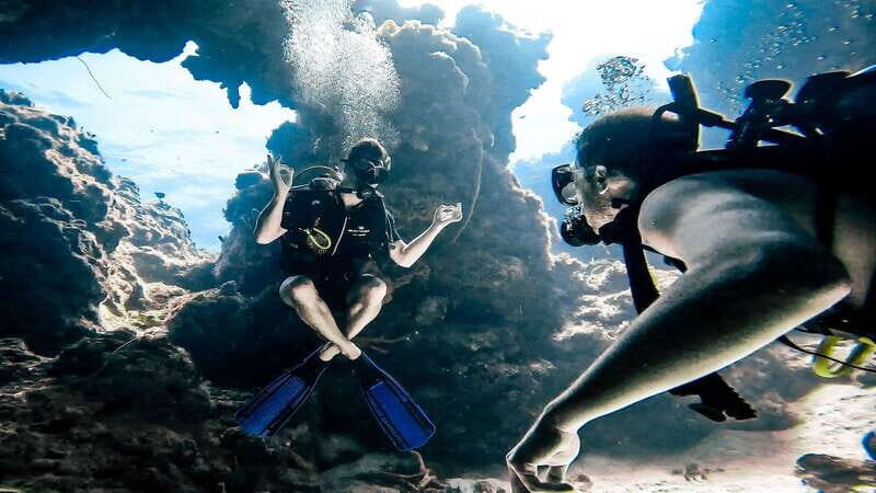 From Cozumel: Double Tank Scuba Diving for Certified Divers - Where you start in Cozumel: meeting Cha Cha Cha, then out by speedboat