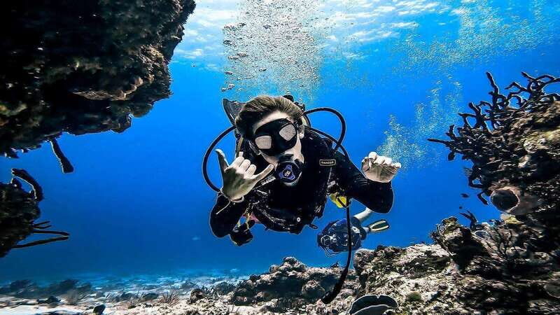 From Cozumel: Double Tank Scuba Diving for Certified Divers - First 45 minutes underwater: briefing, calm gear moments, and reef rhythm