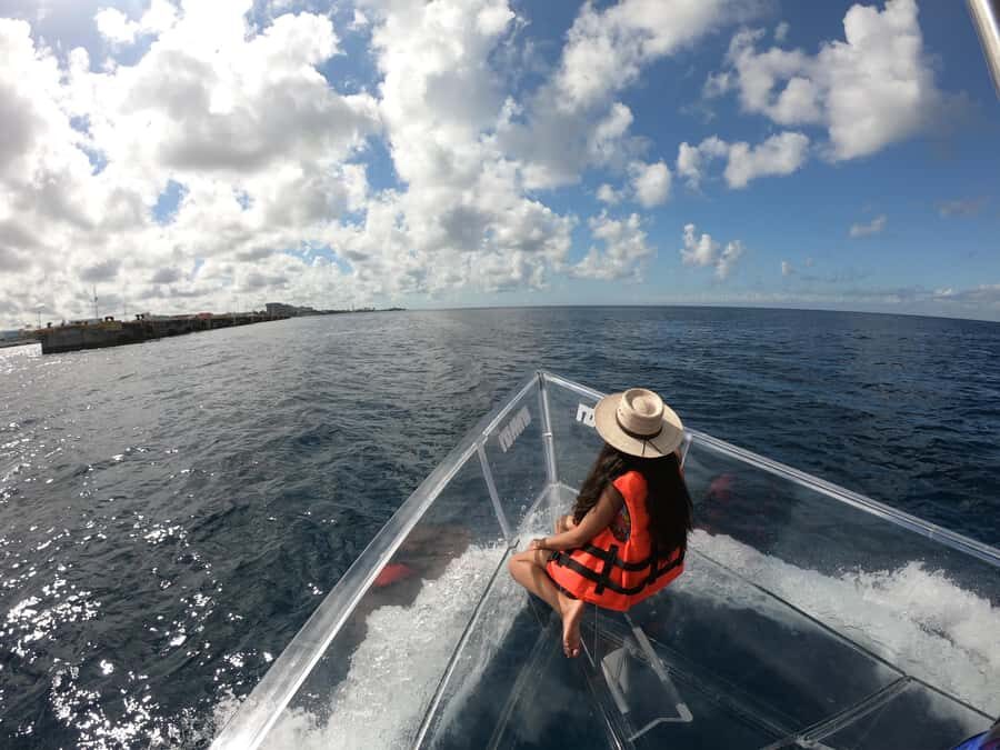 From Cozumel: Invisible Boat Snorkeling Tour - Arrecifes de Cozumel: guided viewing that sets up the snorkel stop