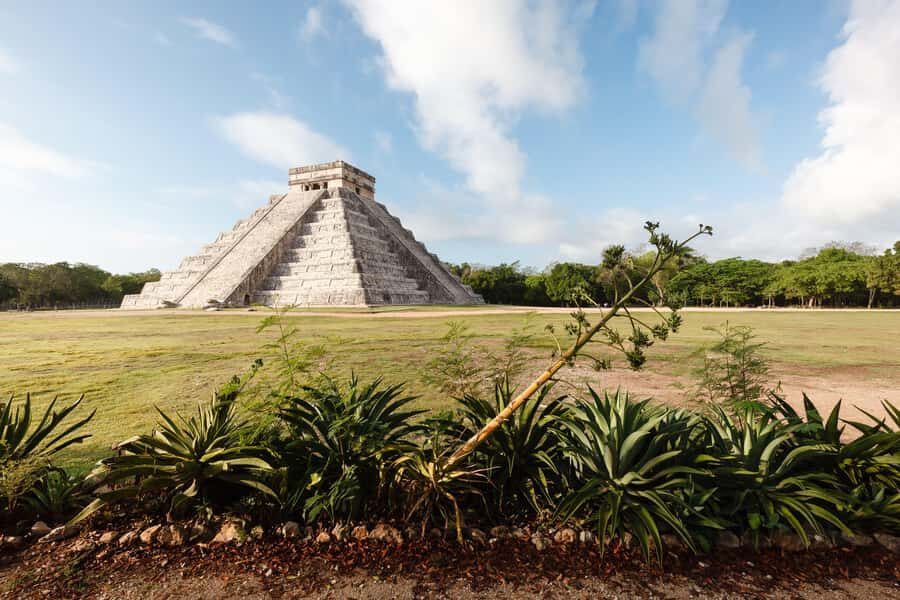 From Playa del Carmen: Tour to Chichén Itzá, Valladolid with Cenote and buffet - Valladolid colonial stop: charming streets, but plan for limited time