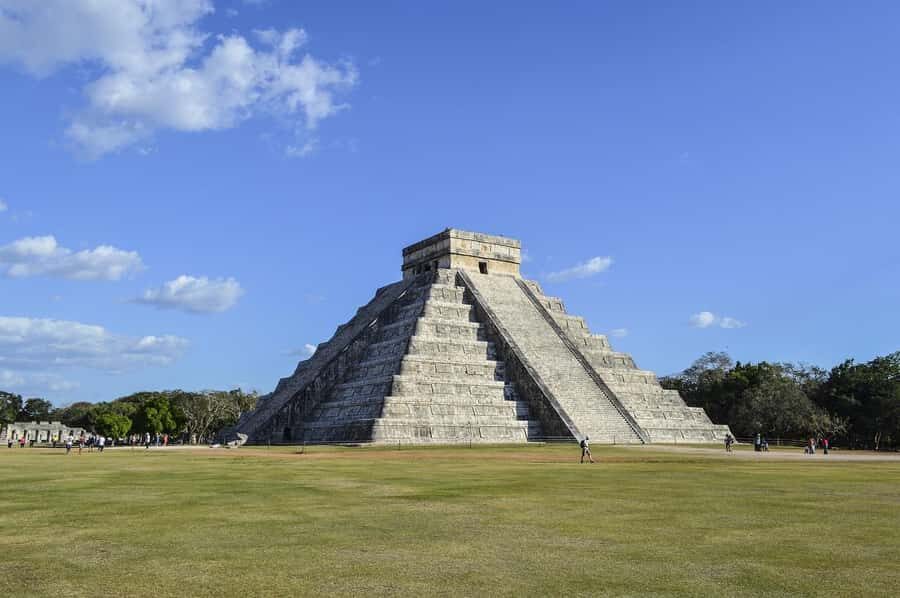 From Playa del Carmen: Tour to Chichén Itzá, Valladolid with Cenote and buffet - Who this tour suits best (and who should look elsewhere)