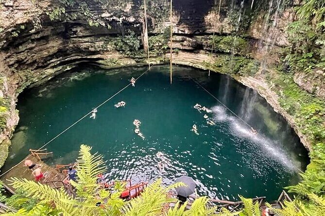 Guided Day Tour to Chichén Itzá, Cenote Swim and Valladolid - The included meal stop: great for value, watch the add-ons