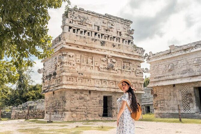 Guided Trip to Chichen Itza, Cenote Saamal, Buffet and Valladolid - Valladolid: a short city taste, not a full day