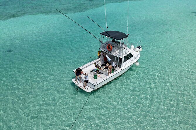 Half Day Private Fishing Charter in Cozumel - Comfort on the angler boat: more than just shade