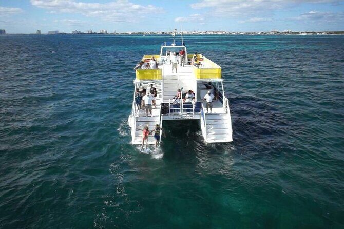 Half Day Sailing at Isla Mujeres from Cancun & Playa del Carmen - Isla Mujeres free time: walking, murals, and choosing your pace